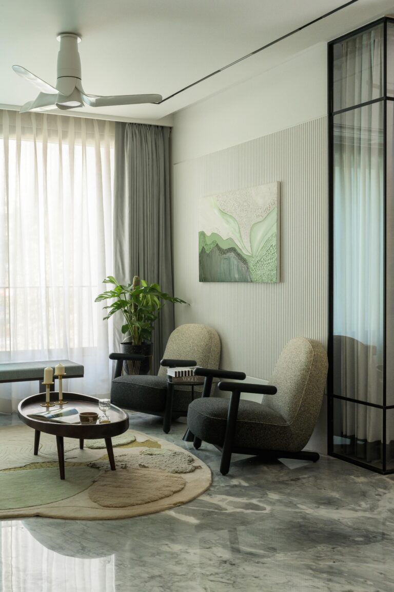 302, Palette House