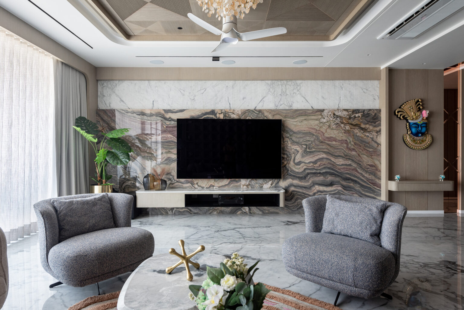 Living room with marble backdrop